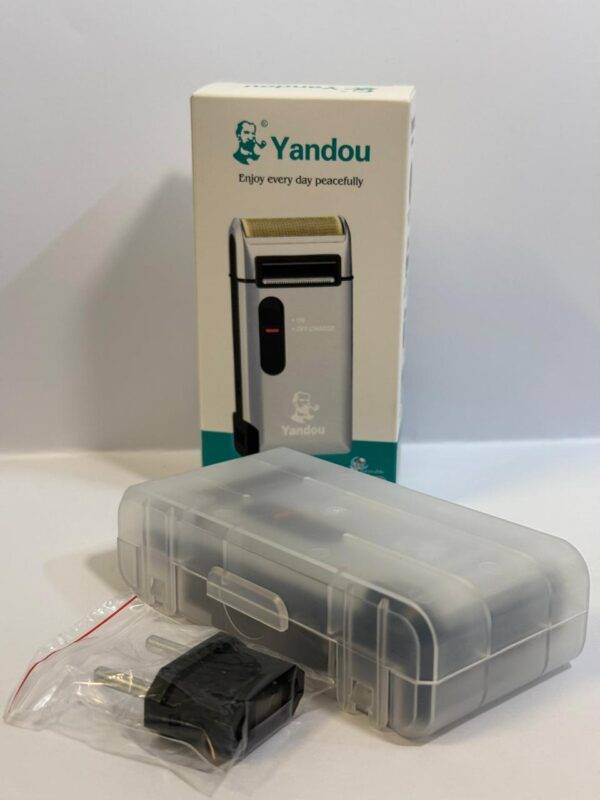 Yandou Rechargeable Shaver box with product details and logo.